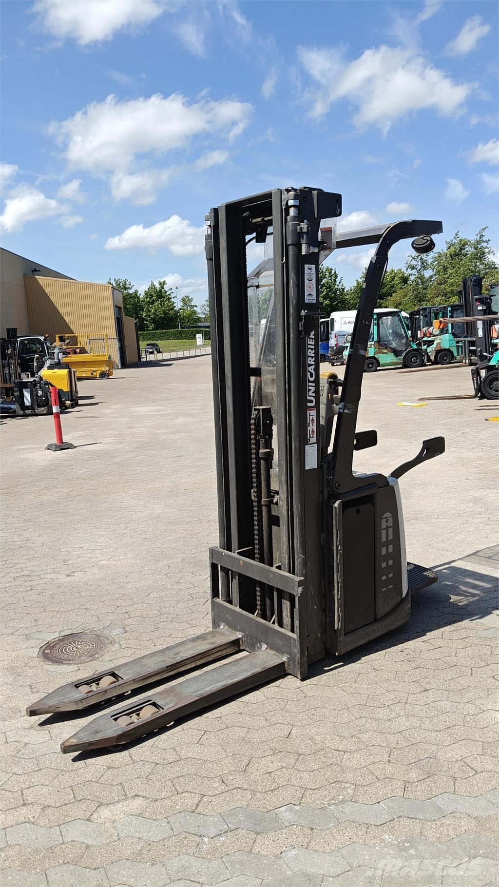 Atlet PSP160 보행식 리치 지게차