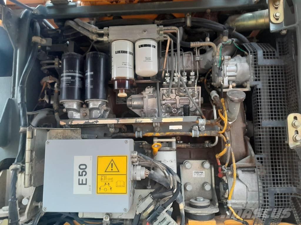Liebherr R 924 대형 굴삭기 29톤 이상