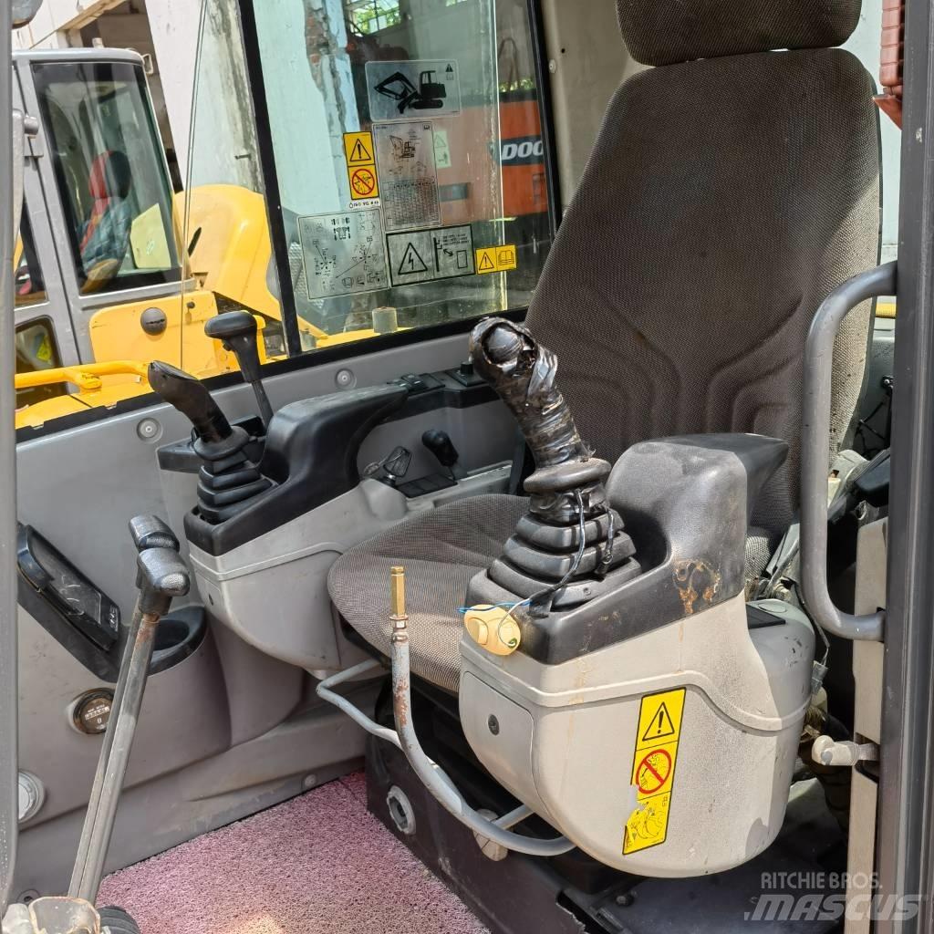 Volvo EC60 소형 굴삭기 7톤 미만