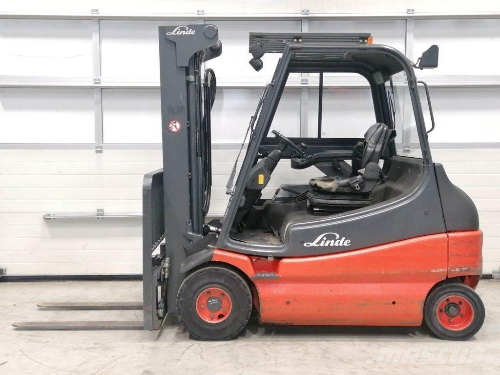 Linde E25-03 전동 지게차