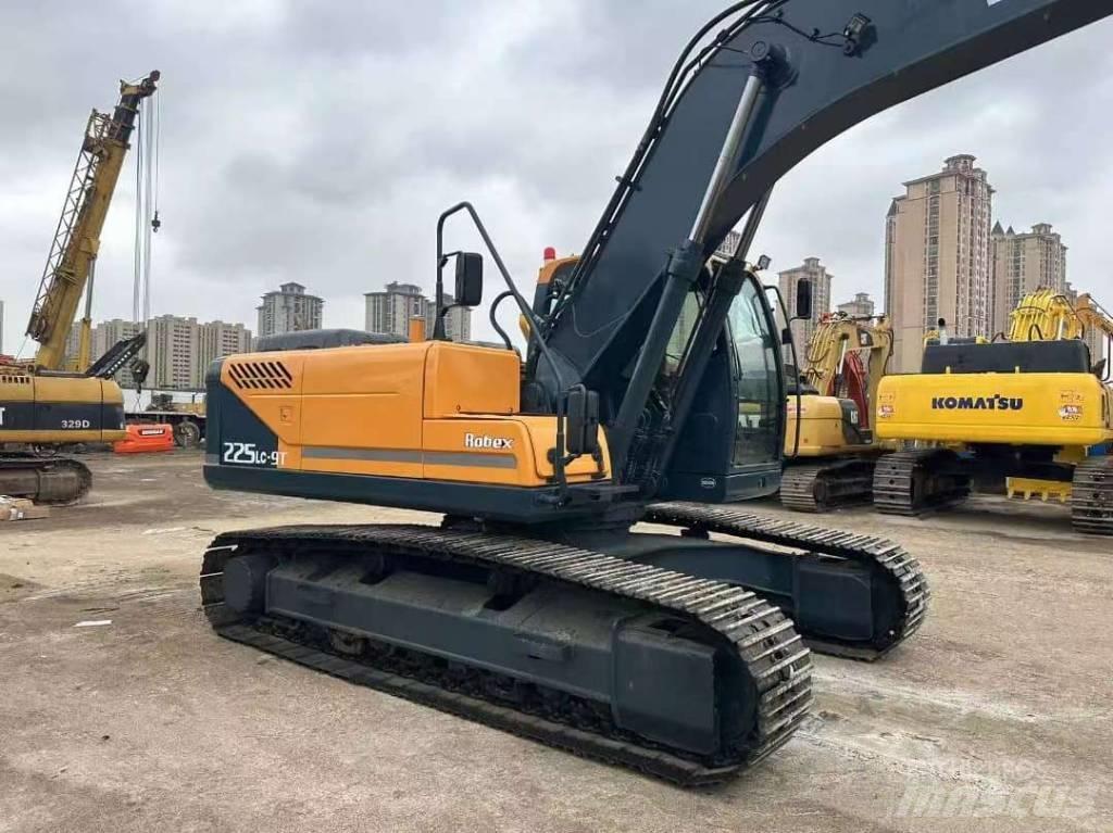 Hyundai 225LC-9T 대형 굴삭기 29톤 이상