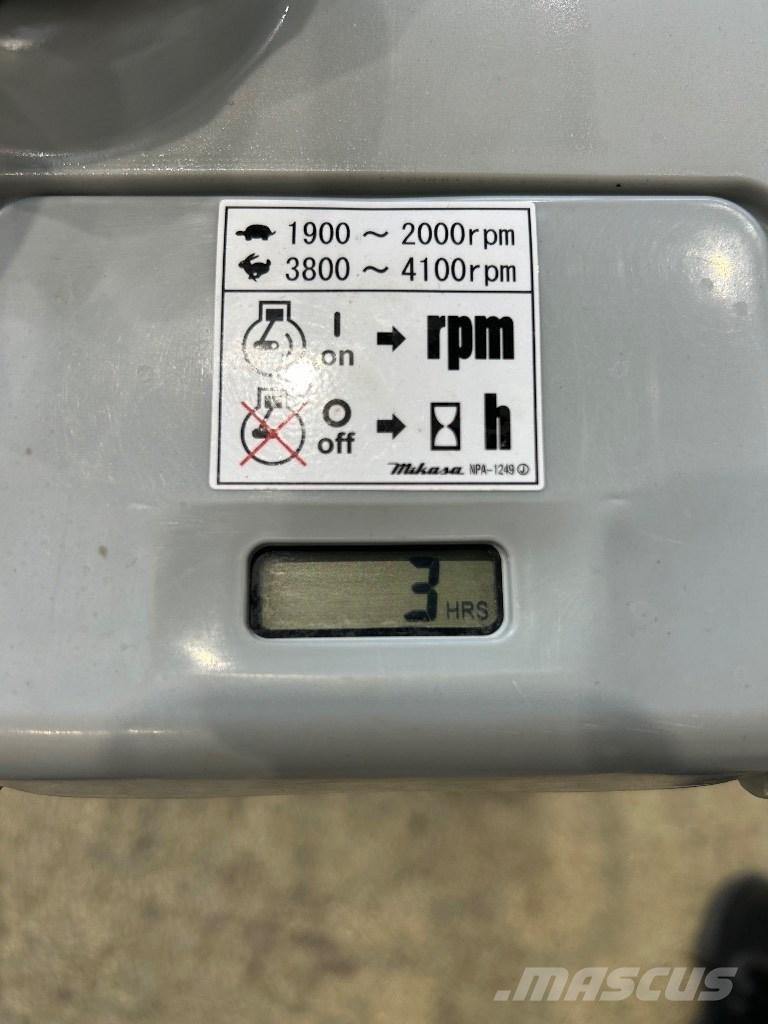 Mikasa MTX 50 탬퍼