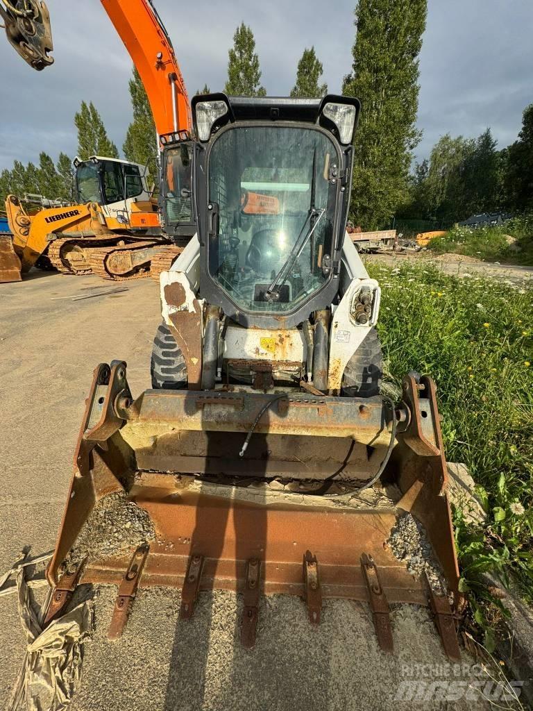 Bobcat S 570  스키드로더