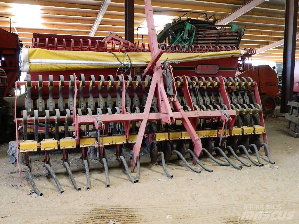 Väderstad Rapid400C 드릴
