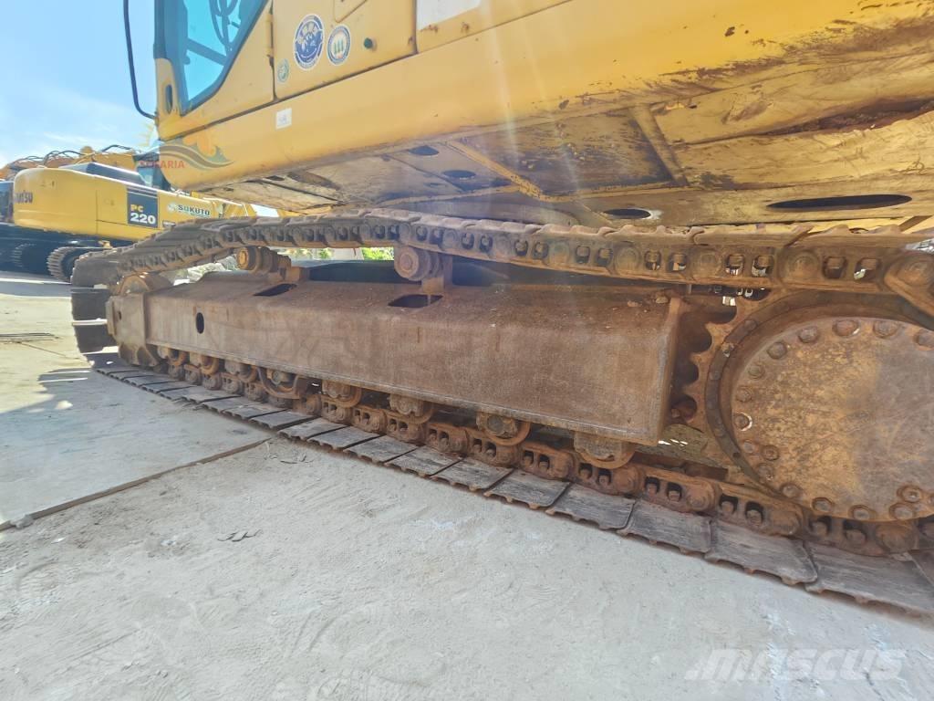 Komatsu PC 240 LC-7 대형 굴삭기 29톤 이상