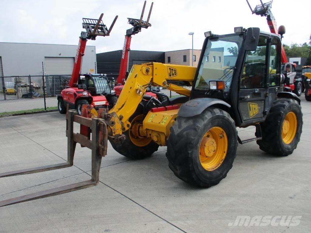 JCB 526 S (628) 텔러 핸들러