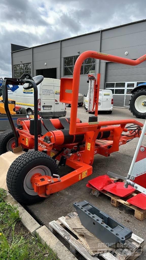 Kubota WR 1400M 건초 포장기
