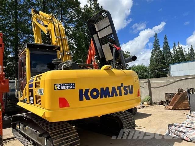 Komatsu PC 200-8 대형 굴삭기 29톤 이상