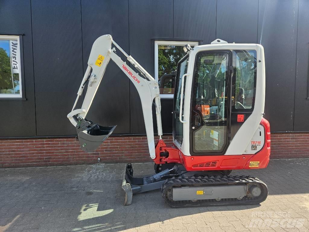 Takeuchi TB 216 소형 굴삭기 7톤 미만