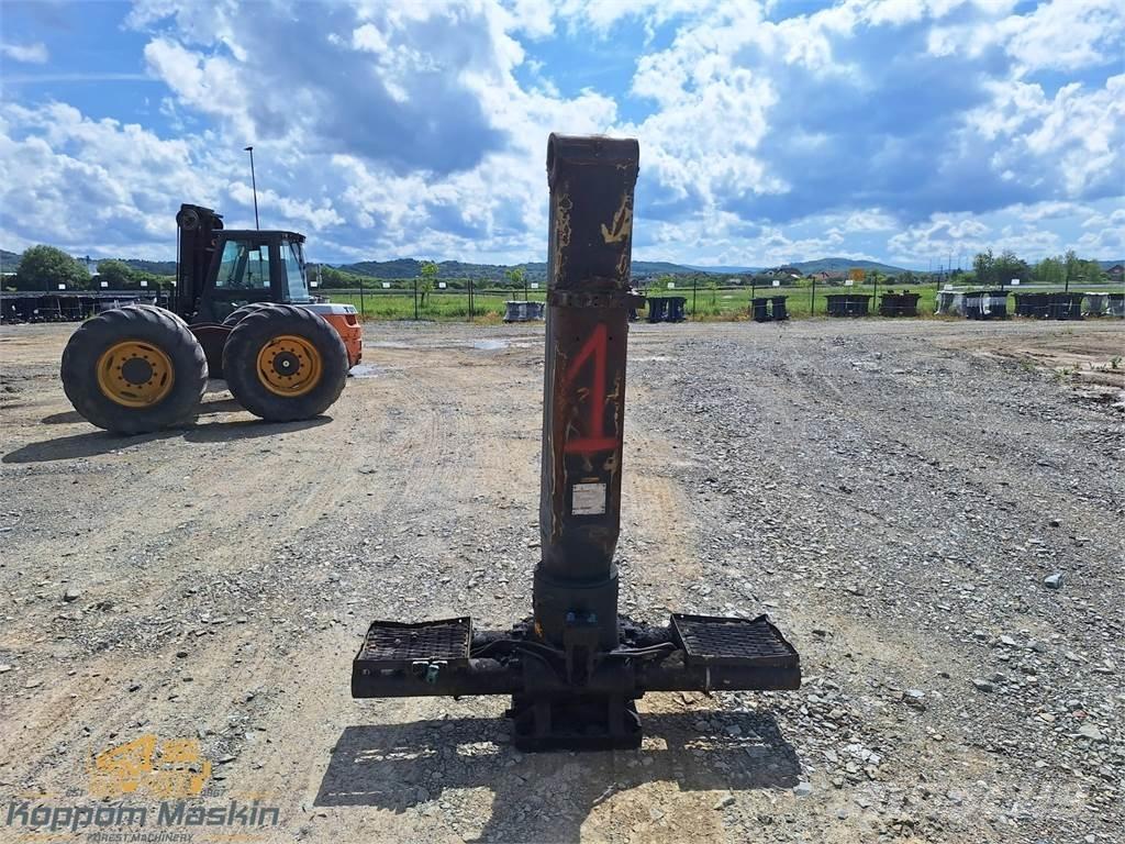 Loglift F71 포워더 크레인