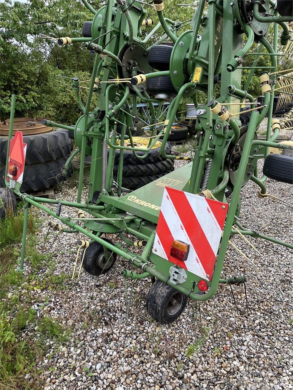 Krone KW 8.82/8 갈퀴 및 테더