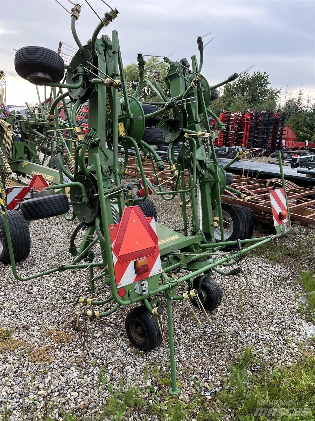 Krone KW 8.82/8 갈퀴 및 테더