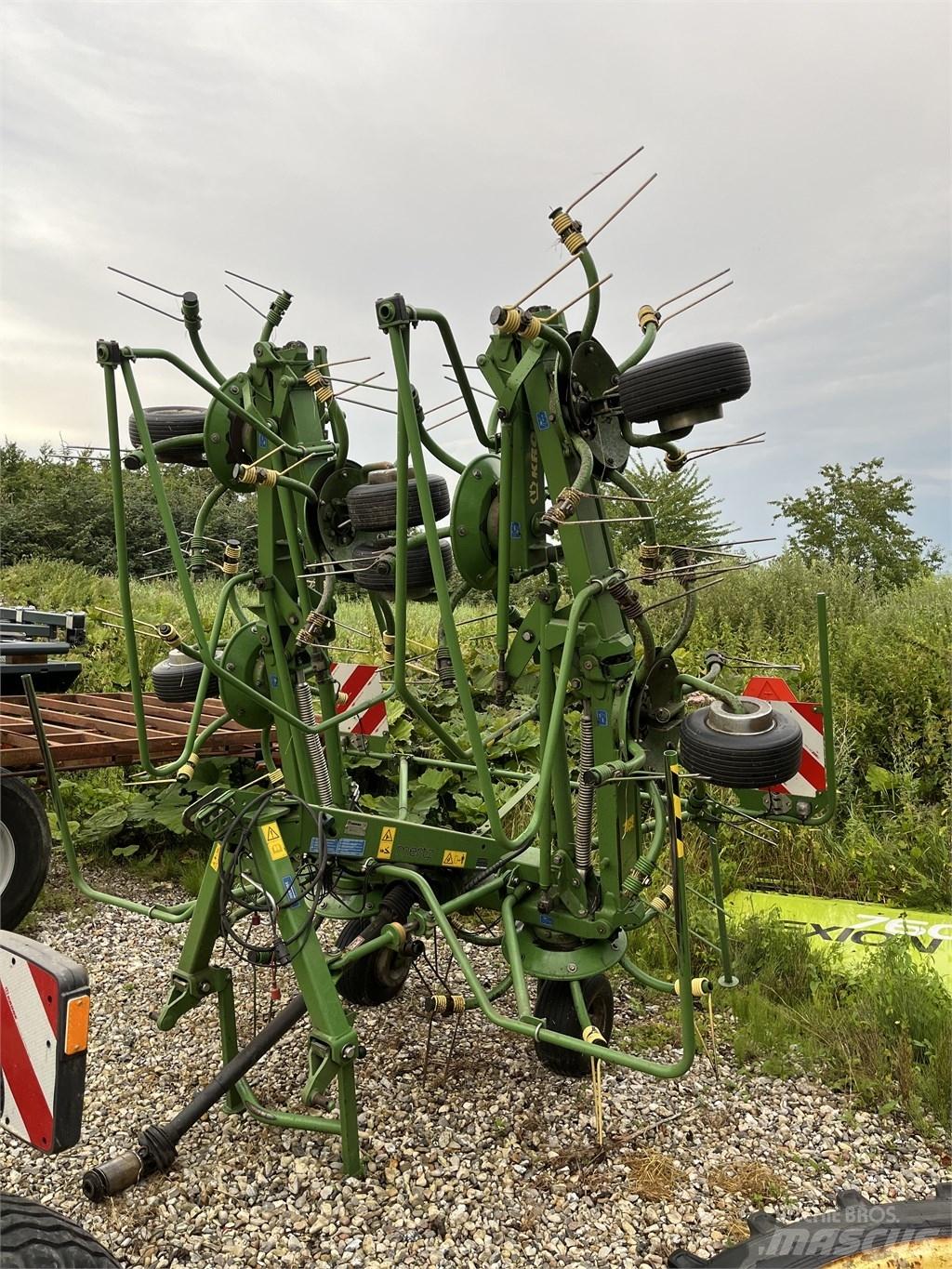 Krone KW 8.82/8 갈퀴 및 테더