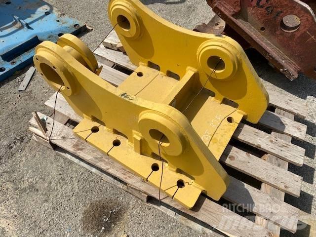 CAT 325 붐 및 디퍼