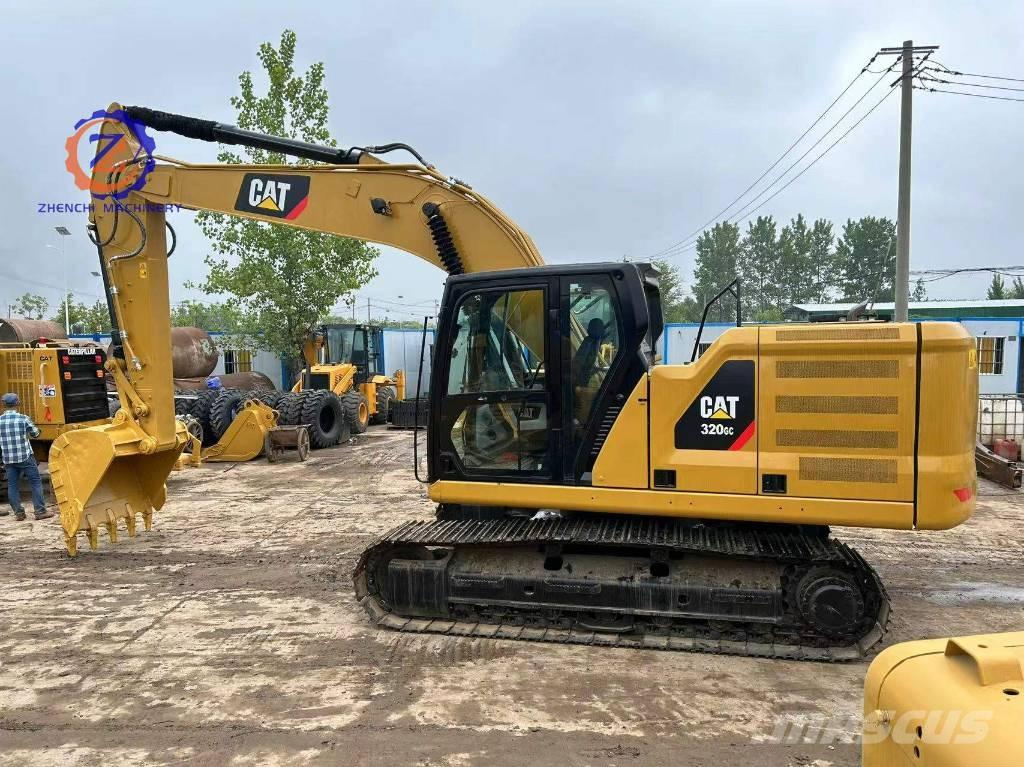 CAT 320 GC 대형 굴삭기 29톤 이상