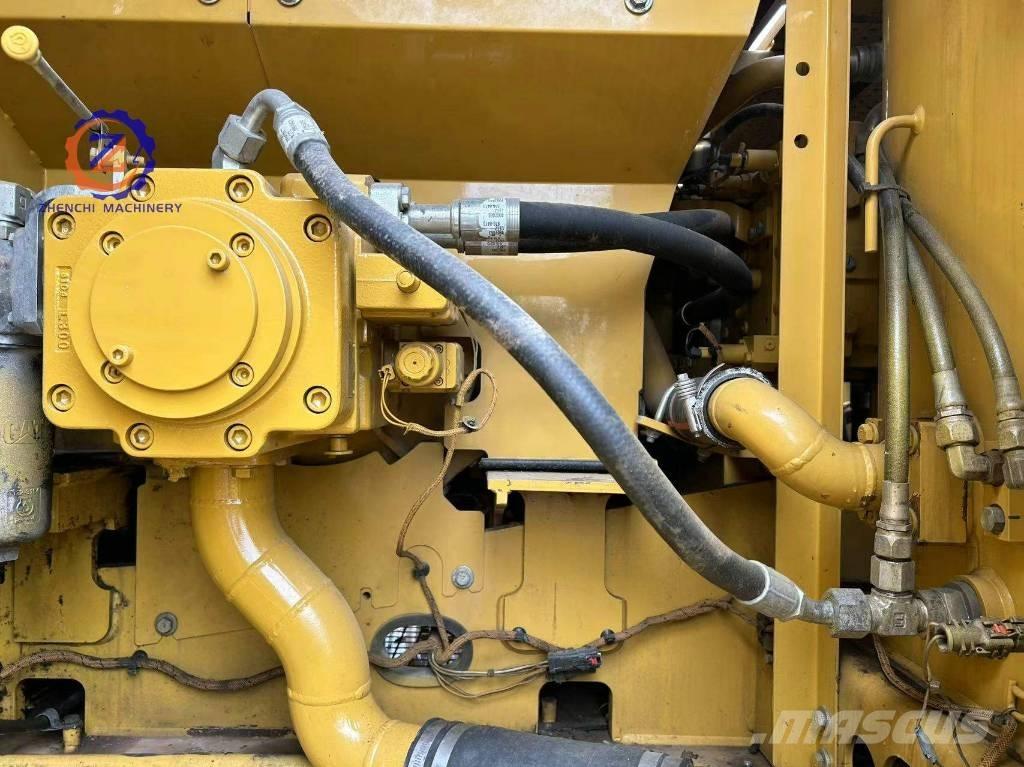 CAT 320 GC 대형 굴삭기 29톤 이상