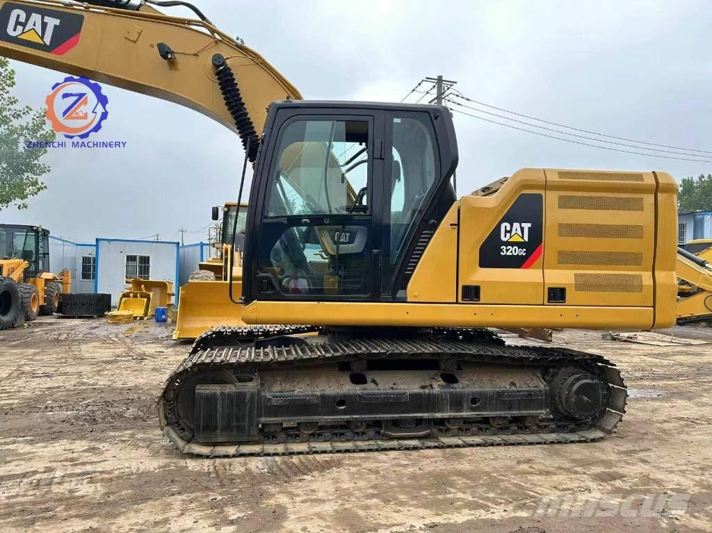 CAT 320 GC 대형 굴삭기 29톤 이상