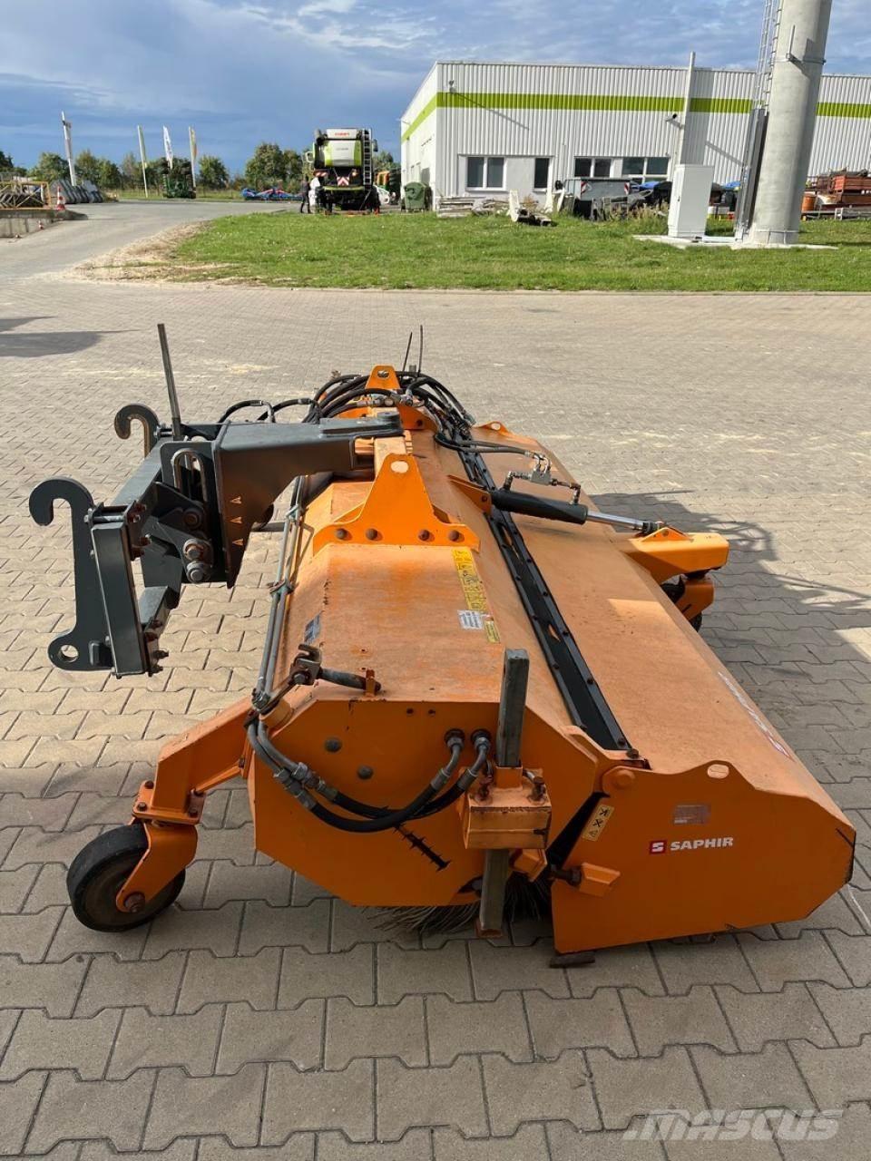 Saphir PKM 29 도로 청소차