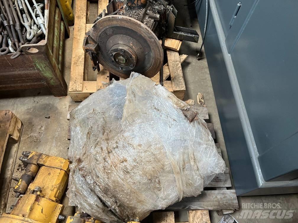 CAT 140 G gearbox 그레이더