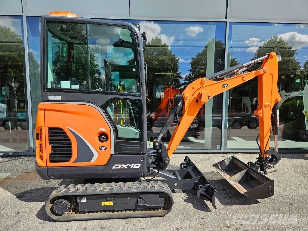 Doosan DX 19 소형 굴삭기 7톤 미만