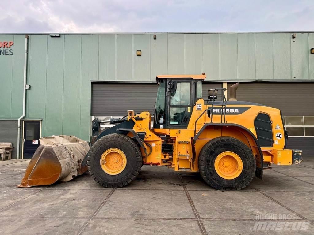 Hyundai HL960A  휠로우더