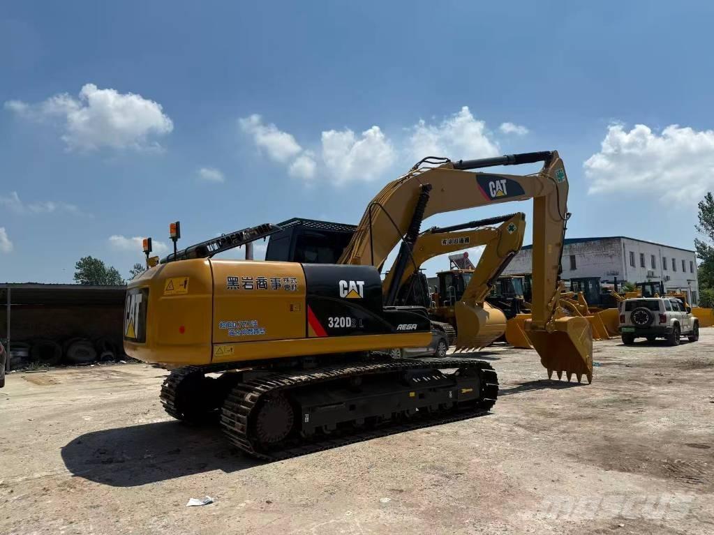 CAT 320 D 대형 굴삭기 29톤 이상