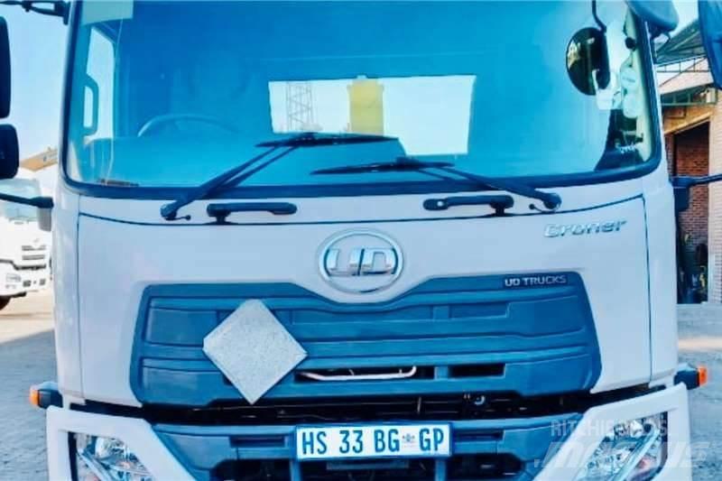 UD PKE 250 기타 트럭