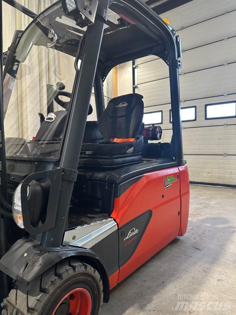 Linde E20L-02 전동 지게차