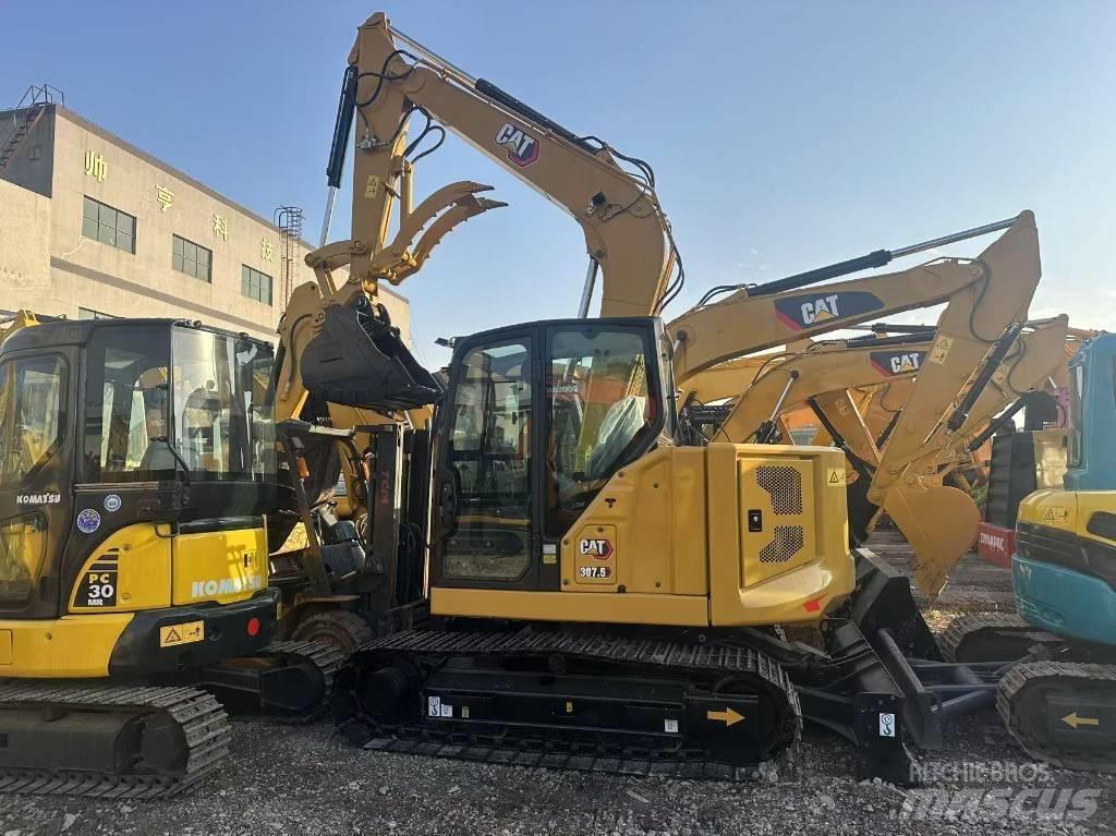 CAT 307.5 소형 굴삭기 7톤 미만