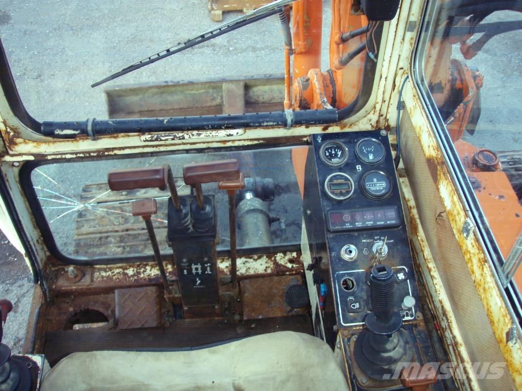 Takeuchi TB 68 S 소형 굴삭기 7톤 미만