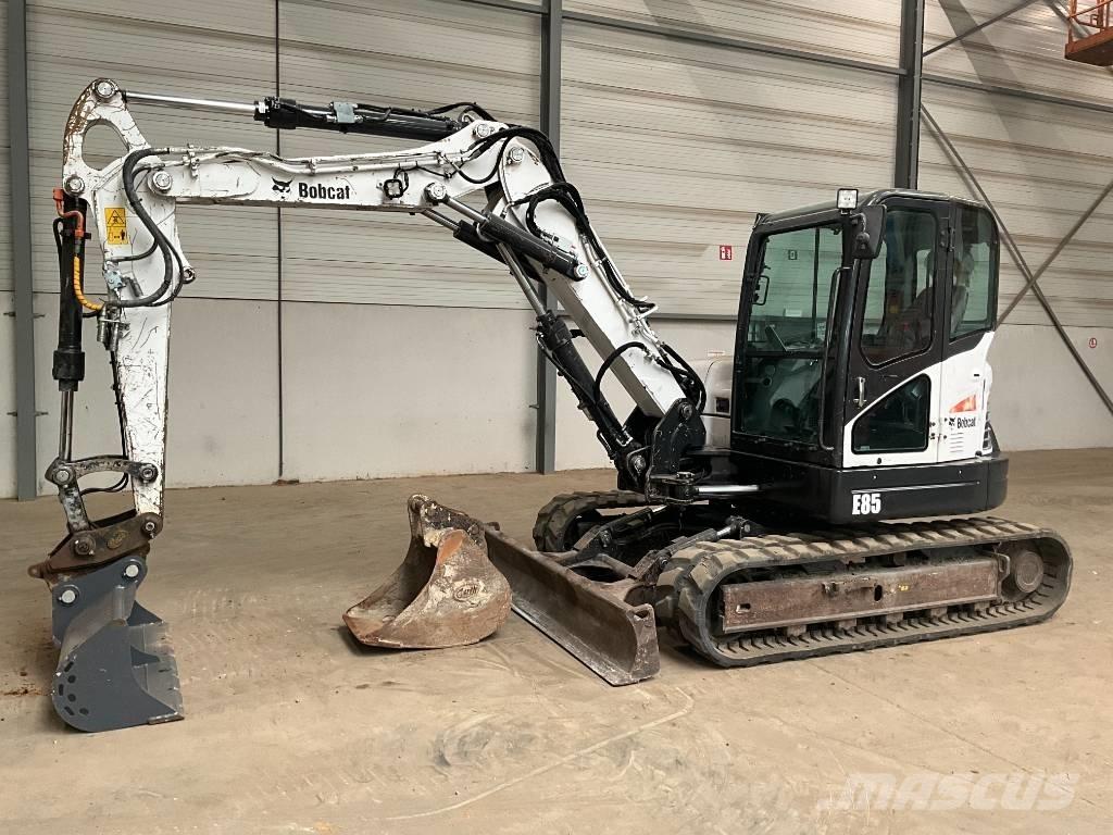 Bobcat E 85 중형굴삭기 7톤-28톤