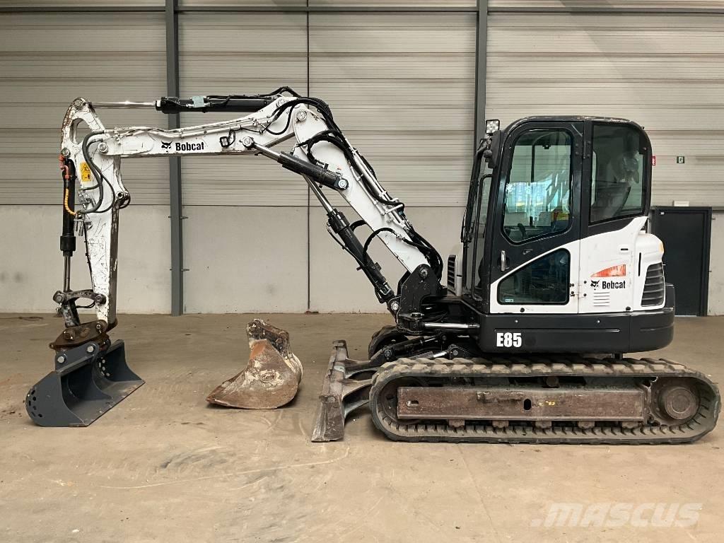 Bobcat E 85 중형굴삭기 7톤-28톤