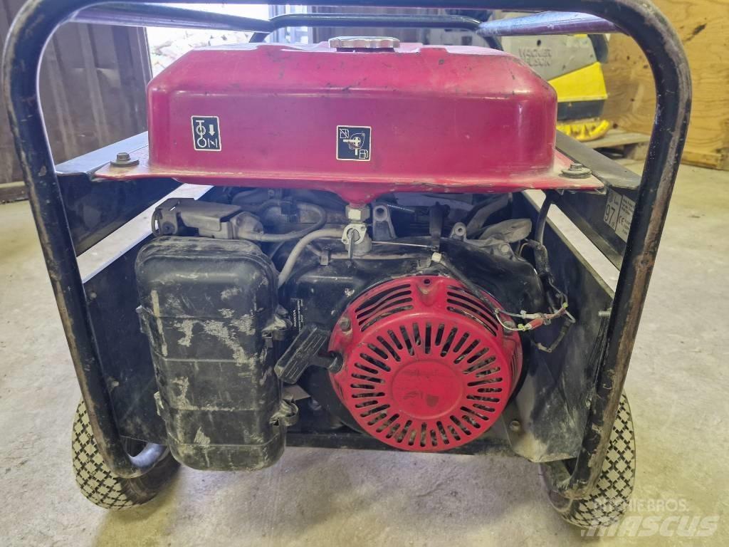 Honda ECMT7000F 가솔린 발전기