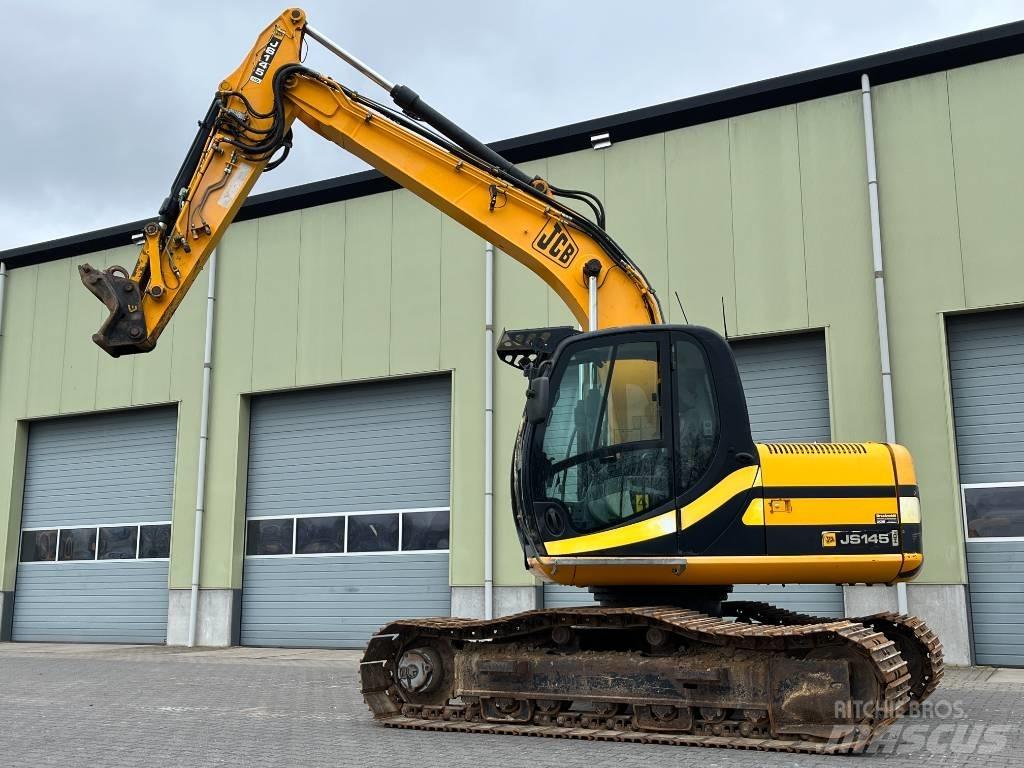 JCB JS 145 HD 대형 굴삭기 29톤 이상