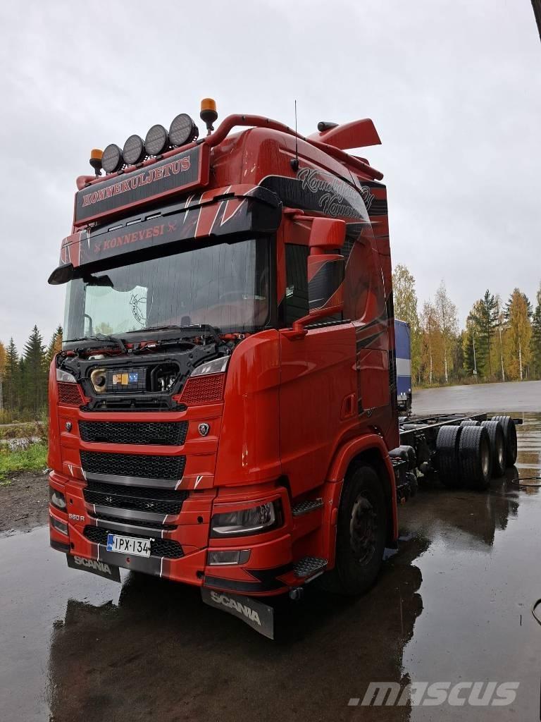 Scania R 560 새시 운전실 트럭