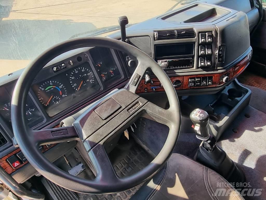 Volvo FH16 훅 리프트 트럭