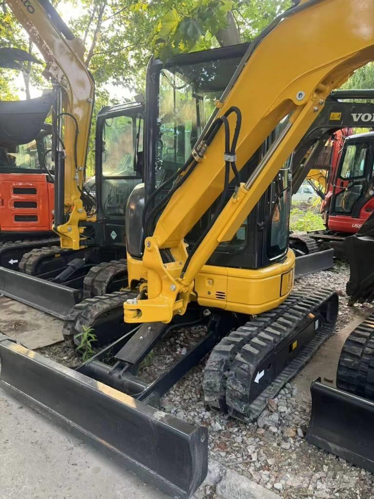 Komatsu PC 35 MR-3 소형 굴삭기 7톤 미만