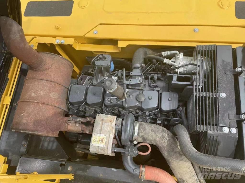 Komatsu pc220-7 대형 굴삭기 29톤 이상
