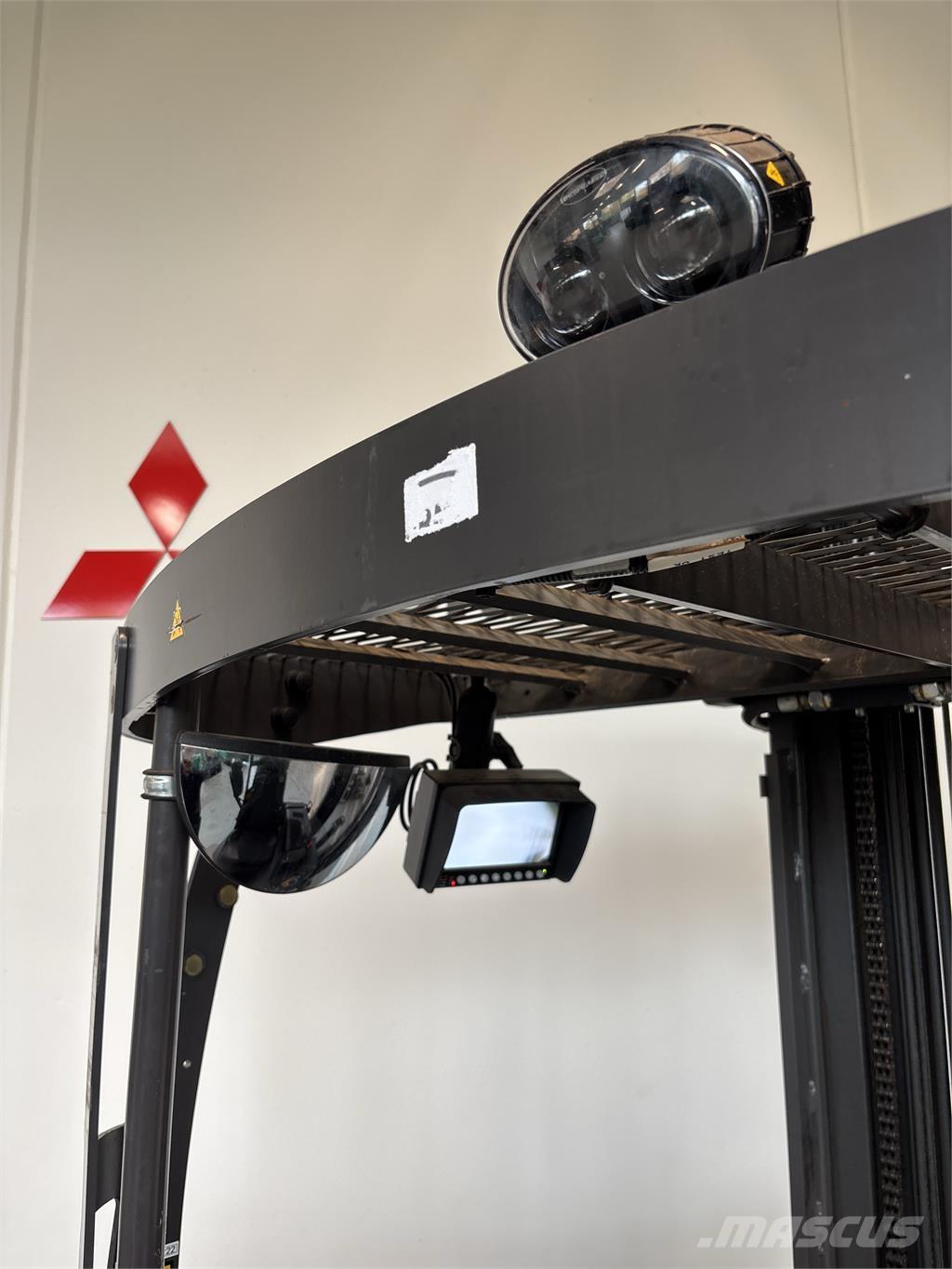 Atlet UMS160 리치 트럭