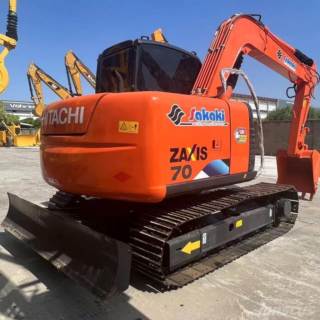 Hitachi ZX 70 소형 굴삭기 7톤 미만