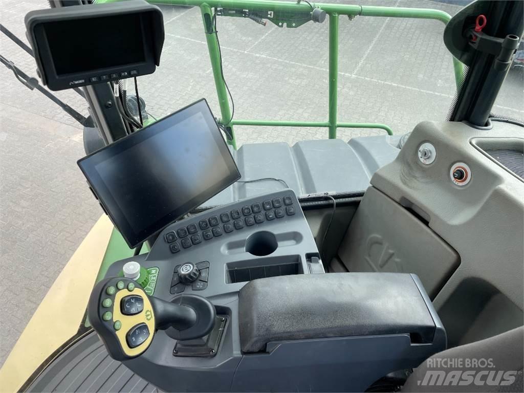 Krone BiG X 780 목초 수확기