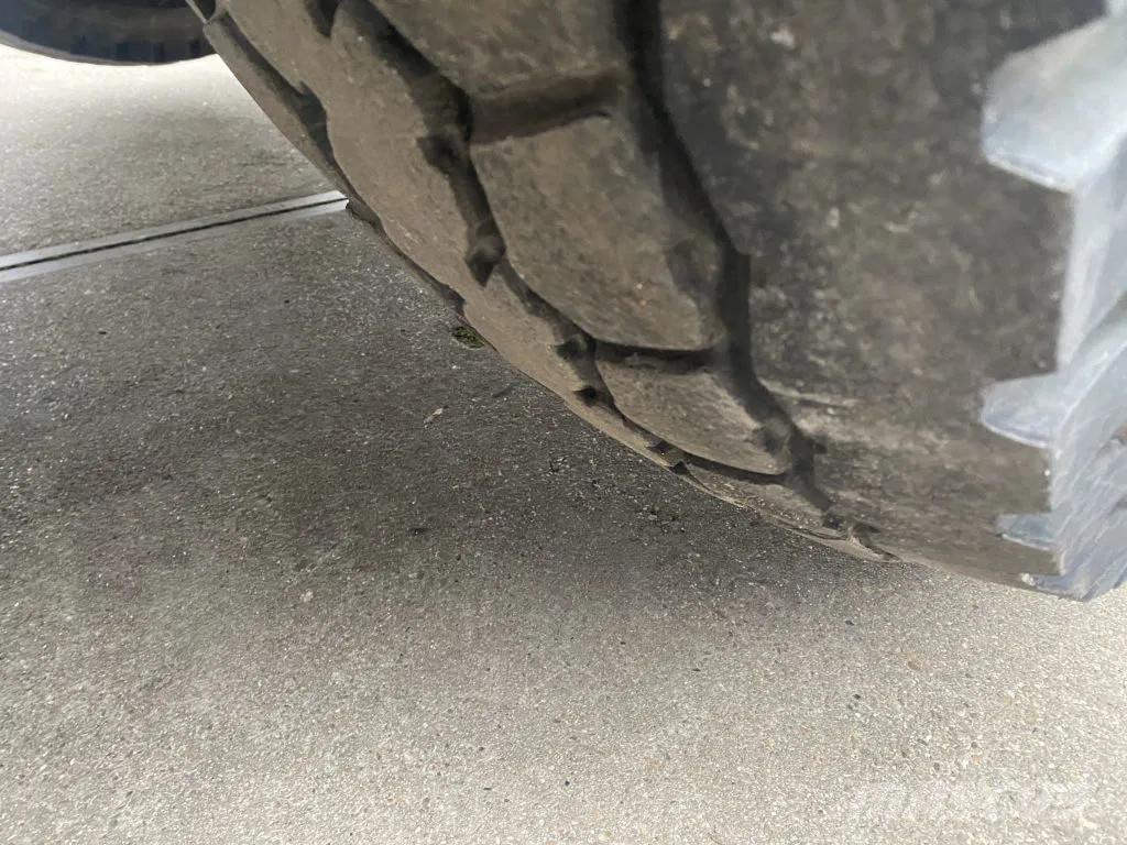 Liebherr LTM1030 A/T 크레인