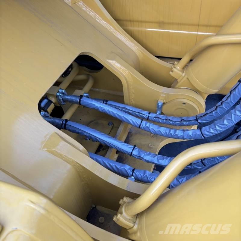 Komatsu PC 450 대형 굴삭기 29톤 이상