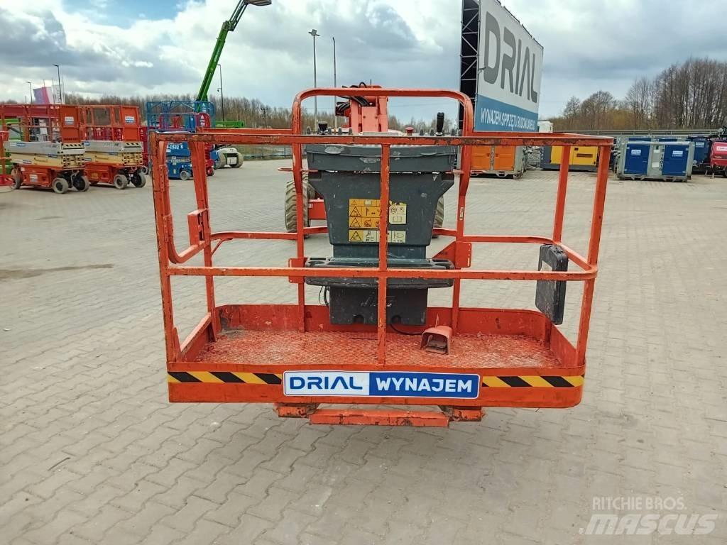 JLG M 600 JP 관절형 전동이동 리프트