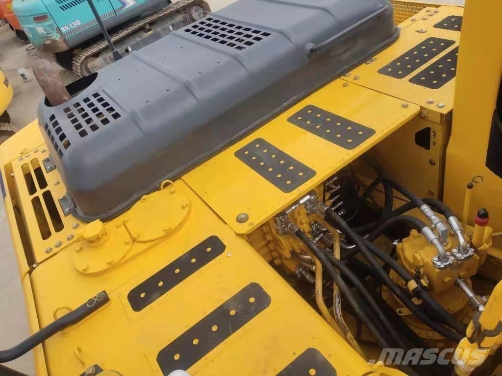 Komatsu 220-8 대형 굴삭기 29톤 이상