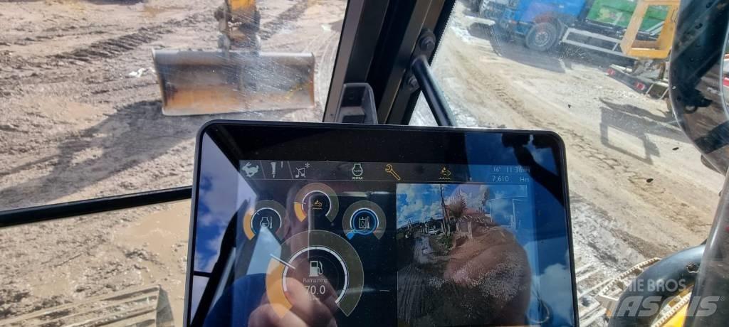 JCB 220X LC 대형 굴삭기 29톤 이상
