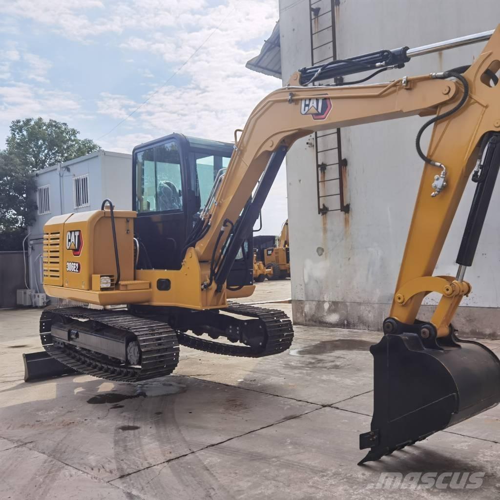 CAT 306E2 소형 굴삭기 7톤 미만