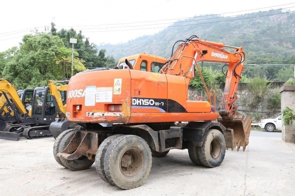 Doosan DH 150 W-7  휠 굴삭기