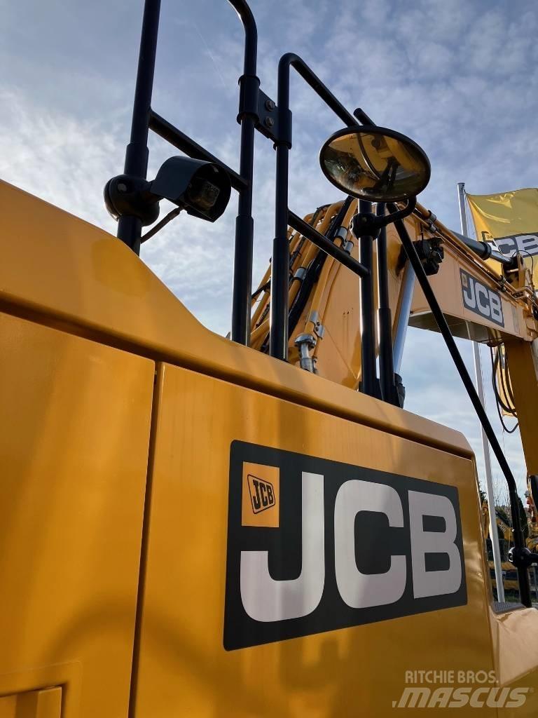 JCB 220X 대형 굴삭기 29톤 이상