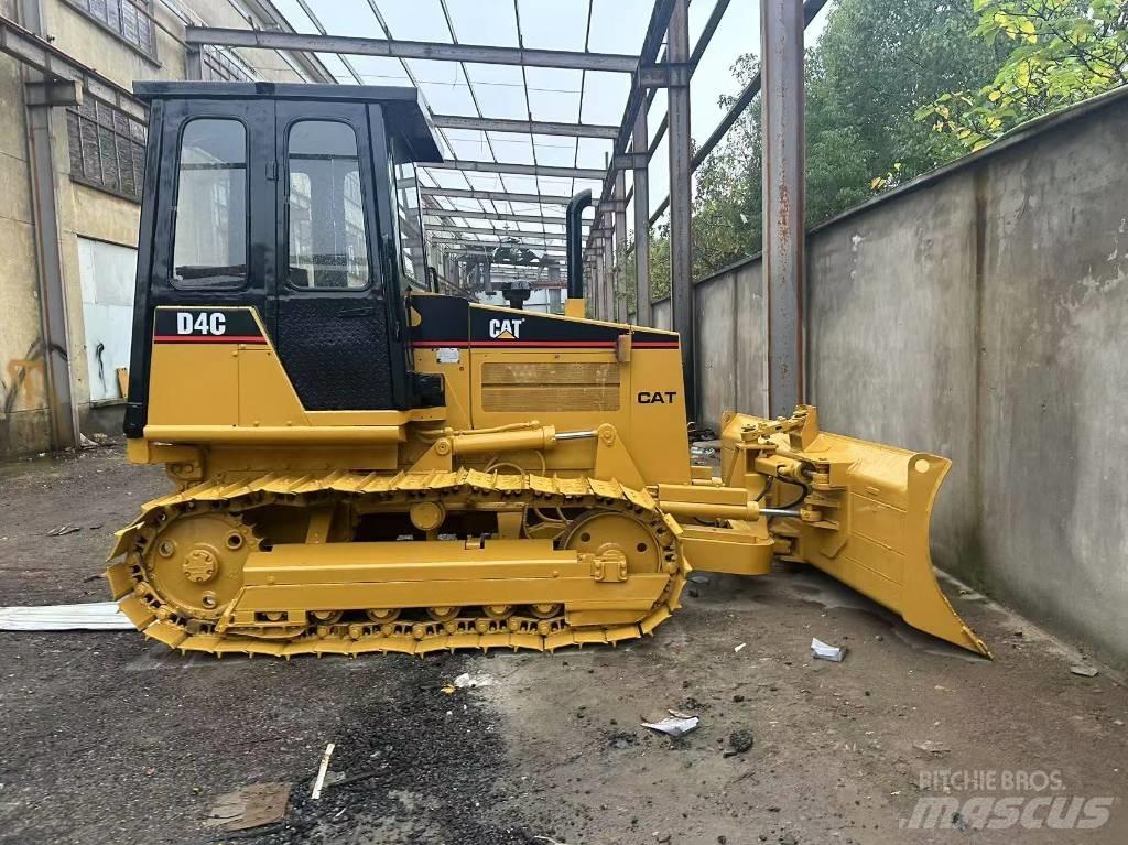 CAT D 4 C 크롤러 도저